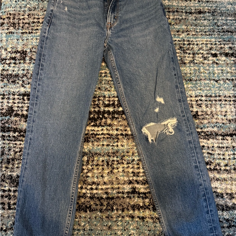 Abercrombie & Fitch Mom Jeans with Distressed Details